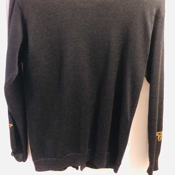 Sweater - Picture 3 of 3